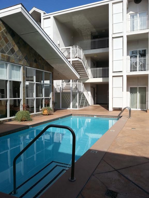 Corporate Inn Sunnyvale - All-Suite Hotel Exterior photo