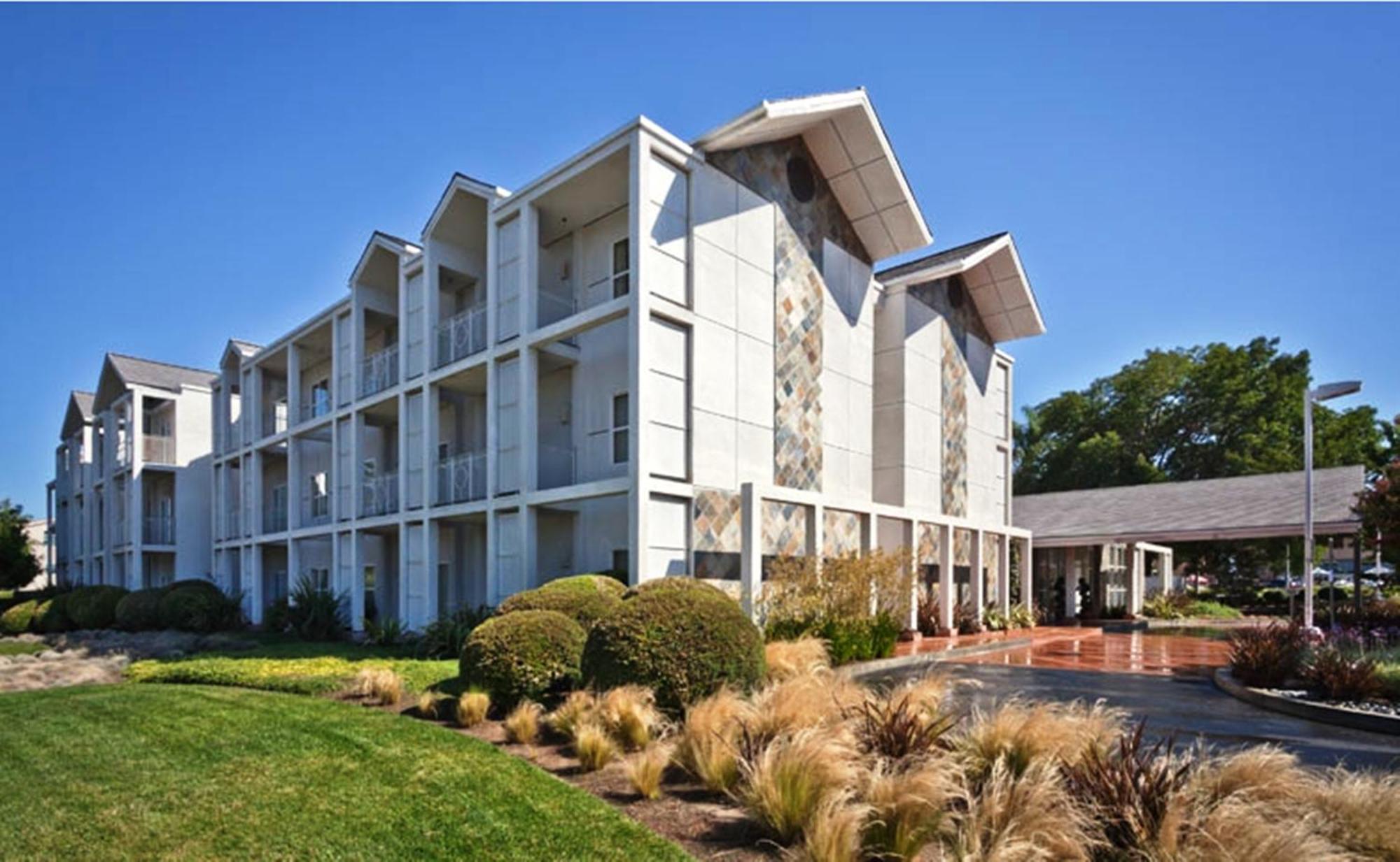 Corporate Inn Sunnyvale - All-Suite Hotel Exterior photo