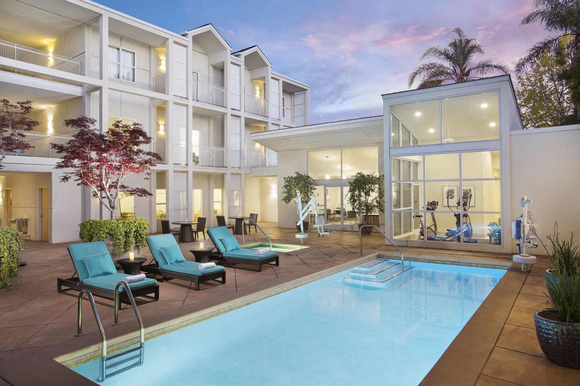 Corporate Inn Sunnyvale - All-Suite Hotel Exterior photo